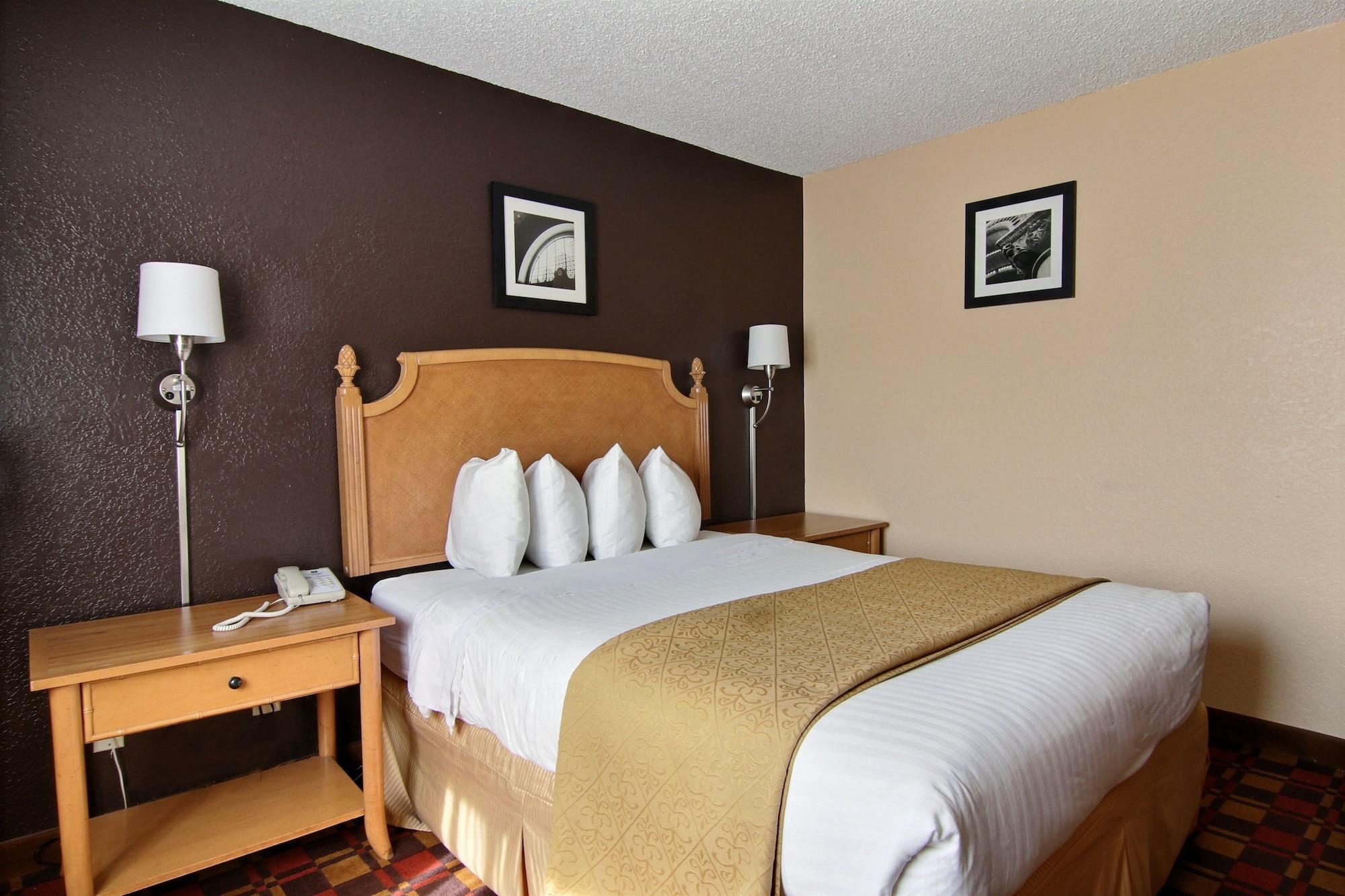 Quality Inn Hall Of Fame Кантон Екстер'єр фото