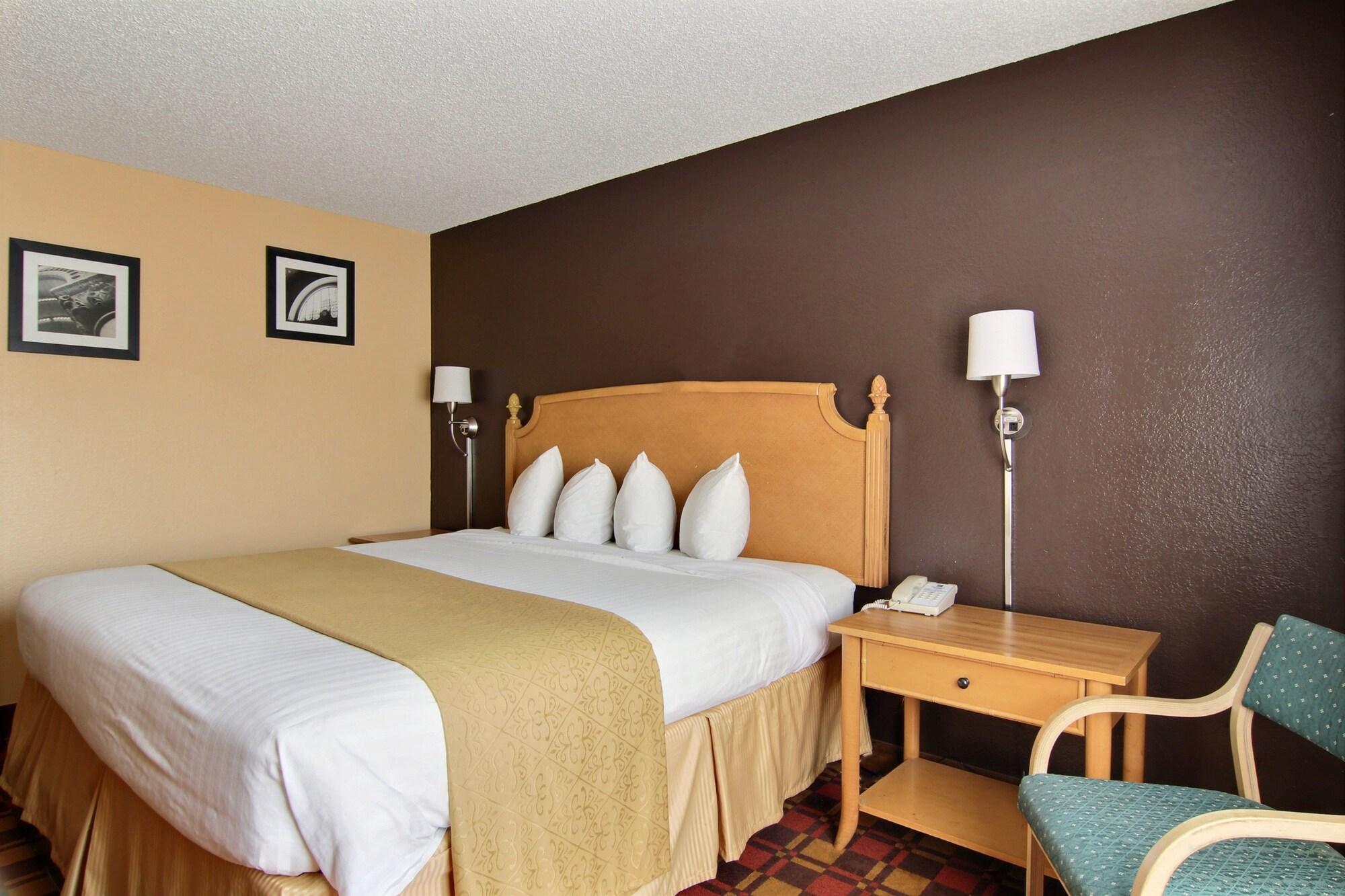 Quality Inn Hall Of Fame Кантон Екстер'єр фото