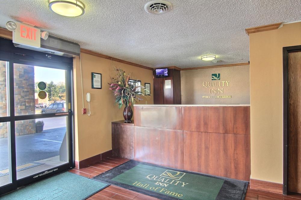 Quality Inn Hall Of Fame Кантон Екстер'єр фото