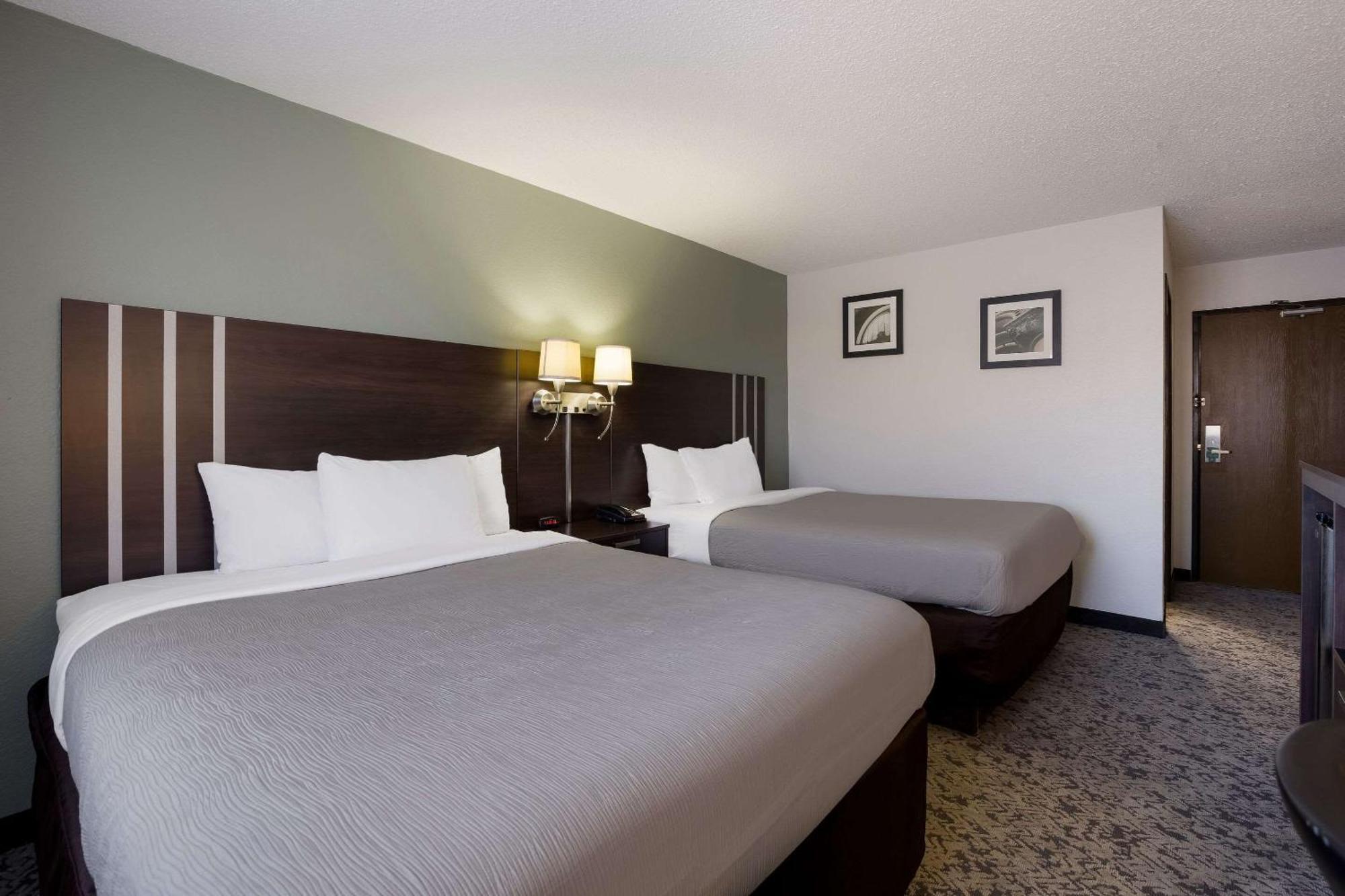 Quality Inn Hall Of Fame Кантон Екстер'єр фото